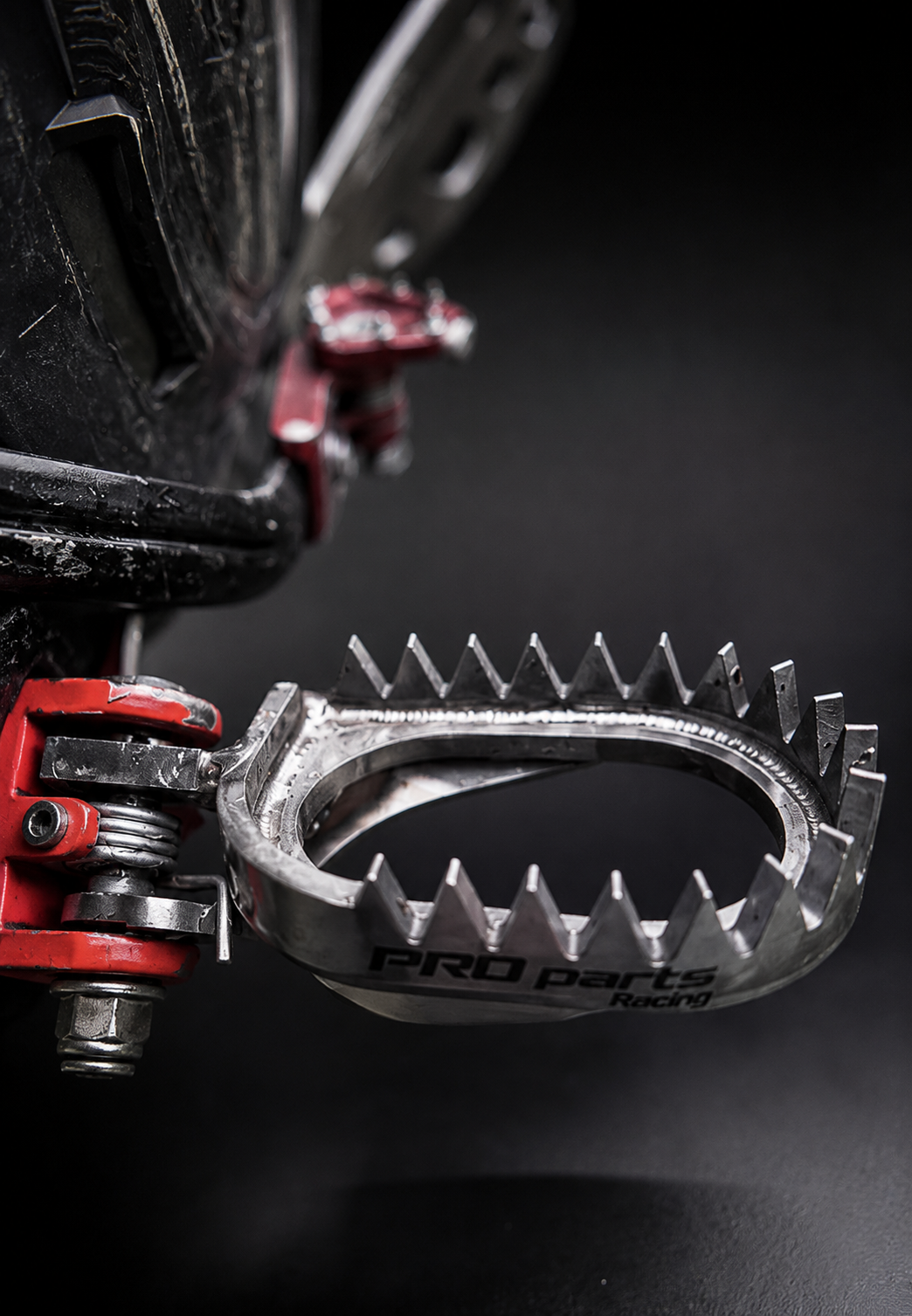 SHARK BITE • Estriberas de Titanio GR5 KTM GROUP 2024–2026