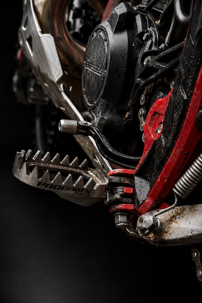 SHARK BITE • Estriberas de Titanio GR5 KTM GROUP 2024–2026